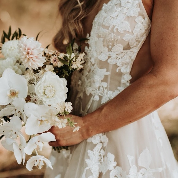Galia Lahav Wedding Dress - Picture 12 of 16